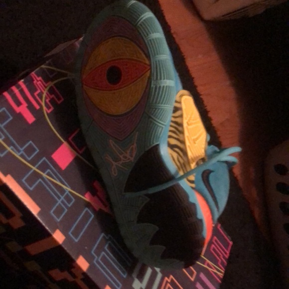 Boy 6 - Picture 3 of 3